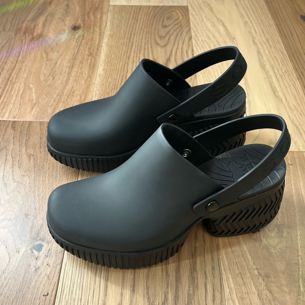 Sorel Black Ona Slingback Clogs - Size 9
